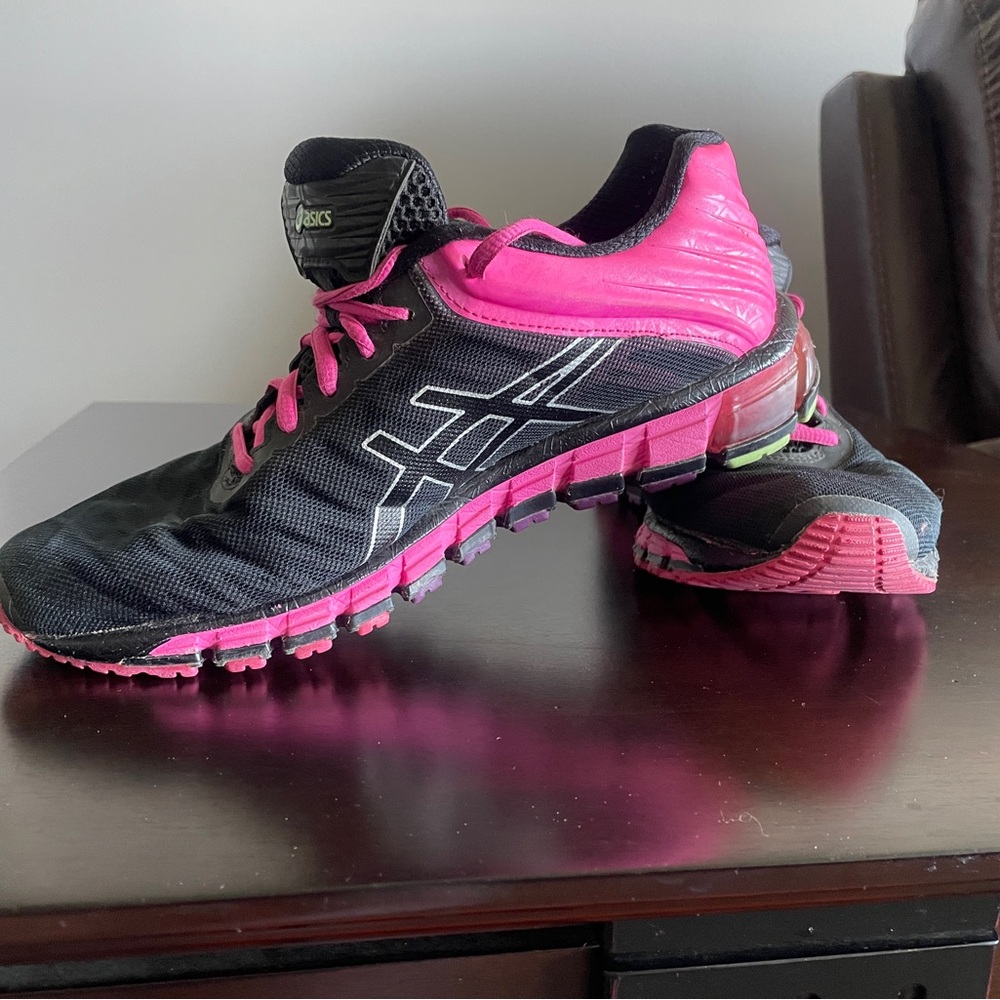 Asics Black and Pink Athletic Shoes with Cushioned Flexibility